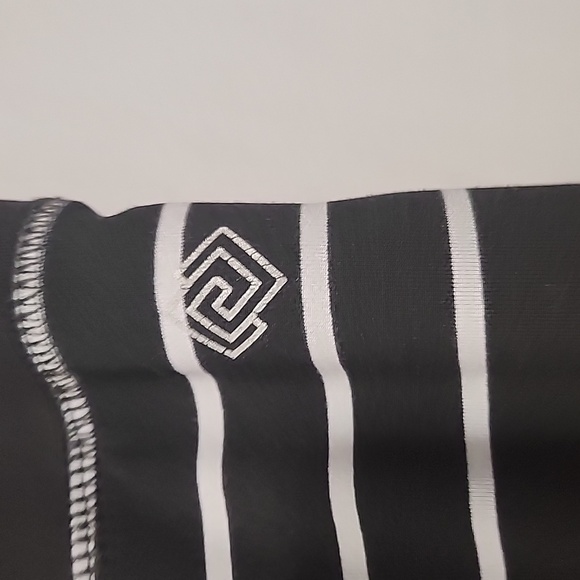 Zelos Workout Set Size 10-12 - Picture 8 of 10